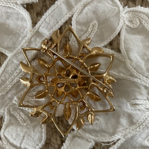 Sarah Coventry vintage brooches - Picture 3 of 5